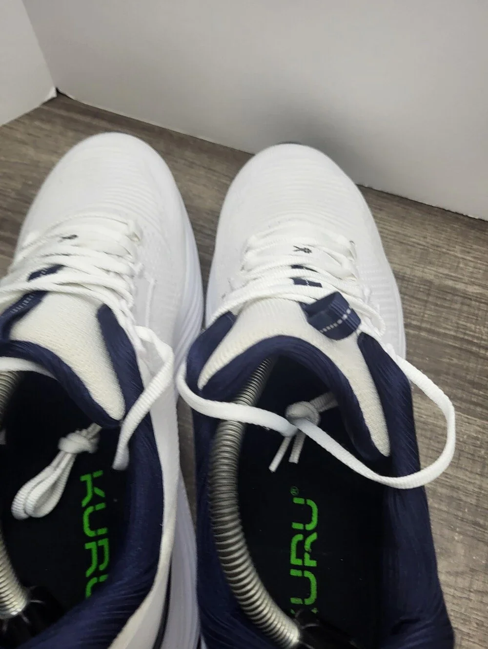 Kuru Atom 2 Mens Size 11 White Blue Athletic Running Walking Shoes Sneakers